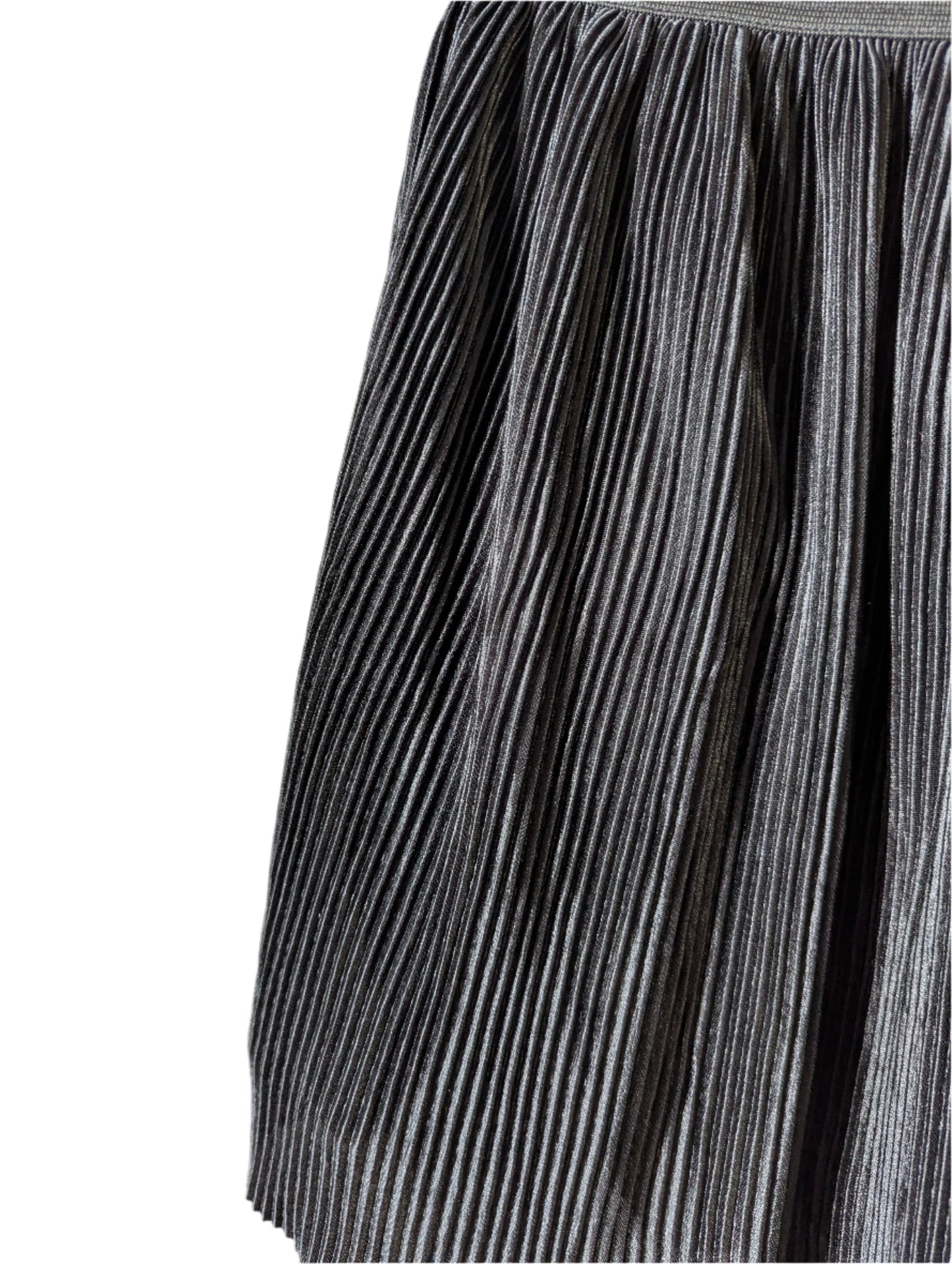 Close-up detail of the crisp pleating and subtle glossy sheen on the black Old Navy polyester mini skirt.
