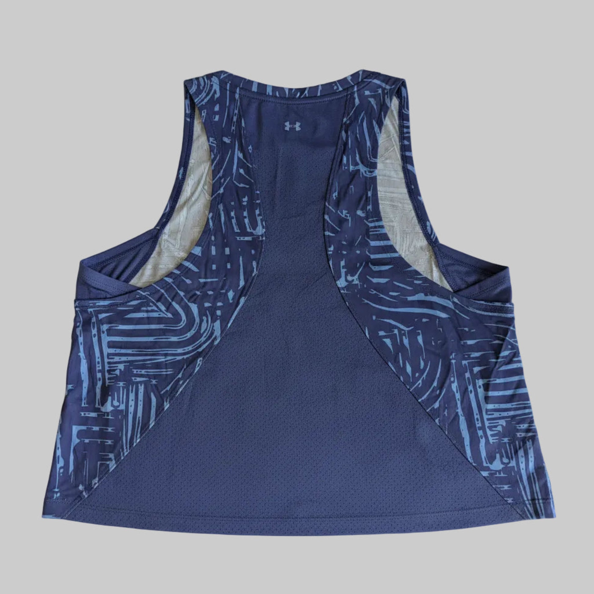 Rear view Under Armour Iso-Chill loose fit tank top in Carolina blue featuring an abstract geometric wavy pattern